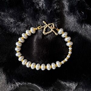 Gold & White Pearl Beaded Bracelet - Timeless Women's Jewelry